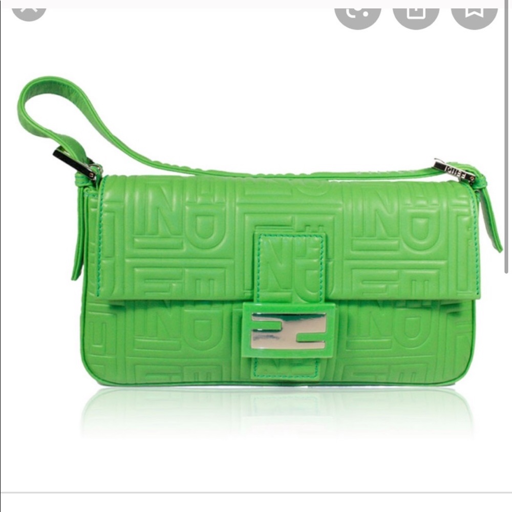 Fendi baguette purse in green